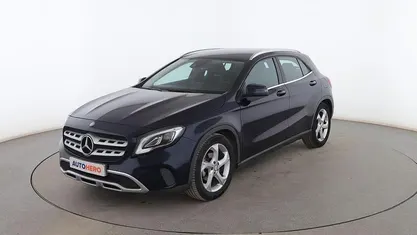 Usado Mercedes GLA180 Urban 122 CV (89 kW) 2017 SUV