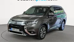 Marrón Usado 2019 Mitsubishi Outlander Motion SUV | 18.173 € (Precio justo)