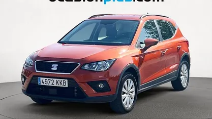 Usado Seat Arona Ecomotive 116 CV (85 kW) 2018 Naranja SUV
