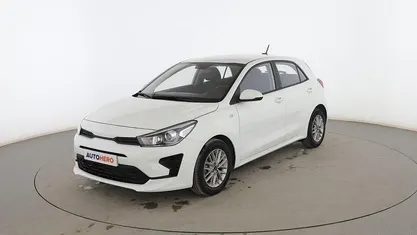 Blanco Usado 2022 Kia Rio Utilitario | 14.199 € (Precio justo)
