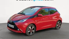 Rojo Usado 2018 Toyota Aygo X-wave Utilitario | 9864 € (Precio justo)