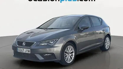 Usado Seat Leon Style 110 CV (80 kW) 2017 Gris Utilitario