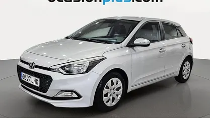 Begagnad Hyundai i20 90 HK (66 kW) 2015 Halvkombi