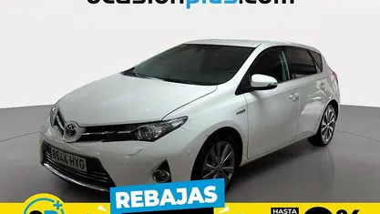 Blanco Usado 2014 Toyota Auris Hybrid Advance Utilitario | 12.790 € (Precio justo)