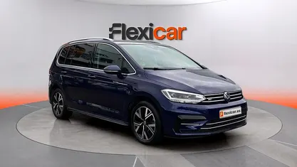 Usado VW Touran R-line 150 CV (110 kW) 2023 Monovolumen