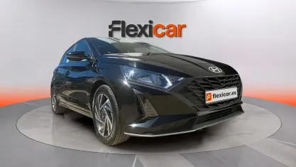 Usado Hyundai i20 84 CV (61 kW) 2024 Negro Utilitario
