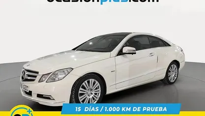 Blanco Usado 2010 Mercedes E220 Avantgarde Coupe | 13.150 € (Precio justo)