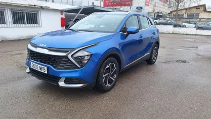 Azul Usado 2024 Kia Sportage SUV | 26.990 € (Precio justo)