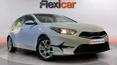 Blanco Usado 2022 Kia Ceed Berlina | 14.990 € (Precio justo)