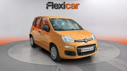 Usado Fiat Panda City Life 71 CV (52 kW) 2021 Naranja Utilitario