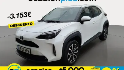 Usado Toyota Yaris Hybrid Active 116 CV (85 kW) 2024 Blanco Pickup/Camioneta