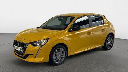 Usado Peugeot 208 Active 100 CV (73 kW) 2022 Amarillo Utilitario