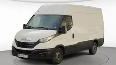 Blanco Usado 2022 Iveco Daily Berlina | 22.046 € (Buen precio)