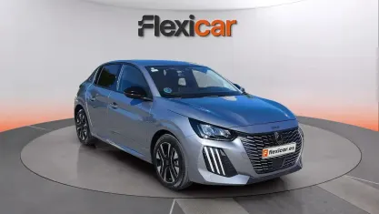 Usado Peugeot 208 Allure 101 CV (74 kW) 2025 Gris Utilitario