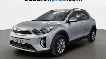 Usado Kia Stonic 79 CV (58 kW) 2025 Gris SUV