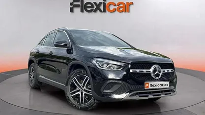 Usado Mercedes GLA200 150 CV (110 kW) 2023 Negro SUV