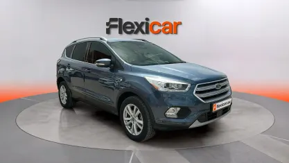 Usado Ford Kuga ST-Line 150 CV (110 kW) 2019 Gris SUV