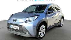 Usado 2024 Toyota Aygo Play Utilitario | 13.719 € (Precio justo)
