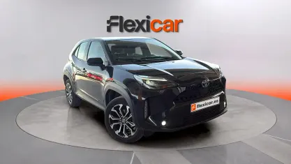 Usado Toyota Yaris Active 116 CV (85 kW) 2023 Negro Utilitario