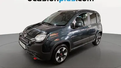 Usado Fiat Panda Cross Cross 70 CV (51 kW) 2023 Verde Utilitario