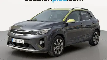 Usado Kia Stonic 101 CV (74 kW) 2019 Gris SUV