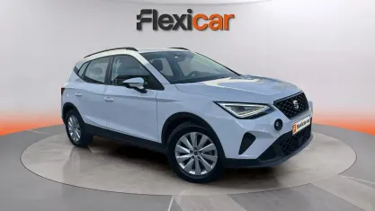 Usado Seat Arona Style 116 CV (85 kW) 2024 Blanco SUV