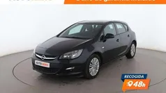 Usado 2015 Opel Astra Selective Berlina | 8499 € (Buen precio)