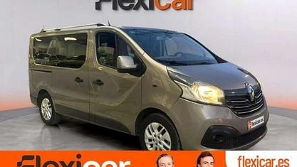 Usado Renault Trafic 125 CV (91 kW) 2016 Beige Monovolumen