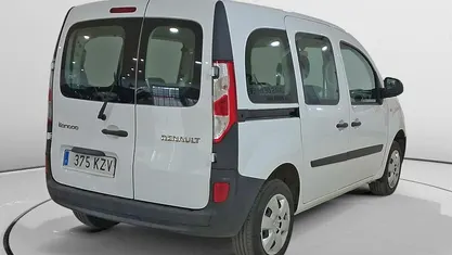 Käytetty Renault Kangoo 91 HP (66 kW) 2019 Valkoinen Tila-auto