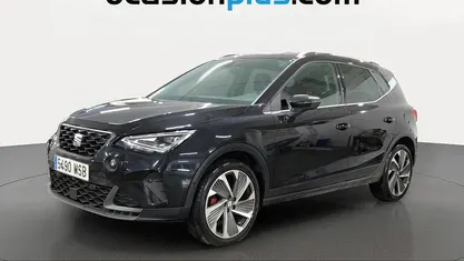 Usado Seat Arona FR 150 CV (110 kW) 2024 Negro SUV