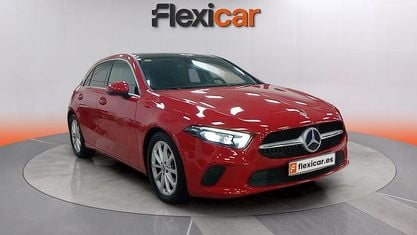 Usado Mercedes A180 116 CV (85 kW) 2019 Rojo Berlina