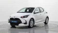 Usado 2024 Toyota Yaris Hybrid Active Berlina | 22.990 € (Precio justo)