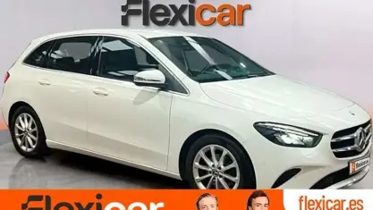 Usado Mercedes B180 116 HP (85 kW) 2020 Branco Monovolume