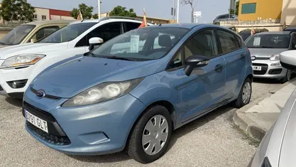 Usado Ford Fiesta Trend 96 CV (70 kW) 2009 Azul Utilitario
