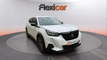 Usado Peugeot 2008 Active 110 CV (80 kW) 2022 SUV