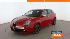 Rojo Usado 2017 Alfa Romeo Giulietta Super Utilitario | 12.699 € (Precio justo)