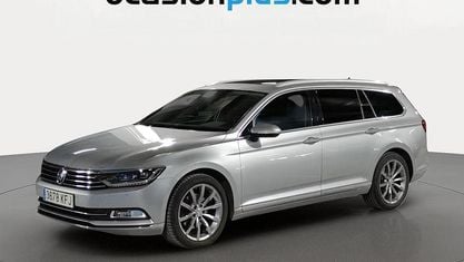 Używany VW Passat Sportline 190 KM (139 kW) 2017 Szary Kombi