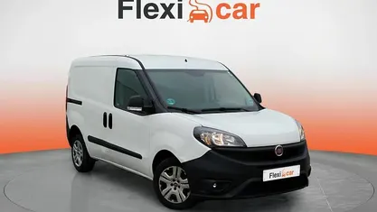 Usado Fiat Doblò Easy 95 CV (69 kW) 2022 Monovolumen