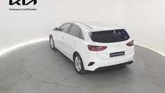 Blanco Usado 2024 Kia Ceed | 18.548 € (Precio justo)