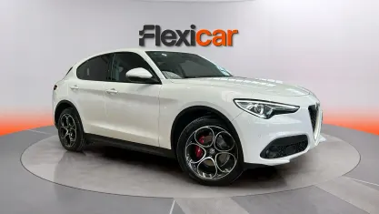 Usado Alfa Romeo Stelvio Veloce 211 CV (155 kW) 2020 Blanco SUV