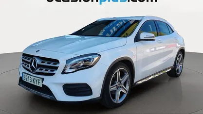 Usado Mercedes GLA200 AMG 156 CV (114 kW) 2019 Blanco SUV
