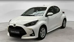 Usado 2021 Toyota Yaris Hybrid Active Berlina | 19.750 € (Precio justo)
