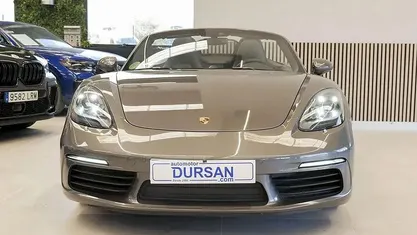Käytetty Porsche Boxster 300 HP (220 kW) 2018