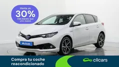 Blanco Usado 2018 Toyota Auris Hybrid Edition Berlina | 14.790 € (Precio justo)