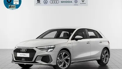 Begagnad Audi A3 Sportback e-tron S-Line 204 HK (150 kW) 2023 Vit Halvkombi