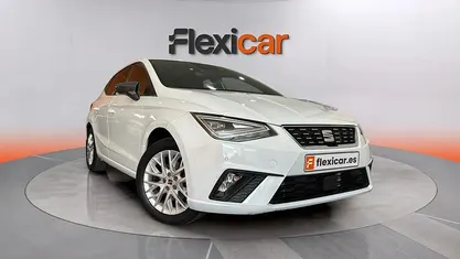 Usado Seat Ibiza 110 CV (80 kW) 2024 Blanco Utilitario
