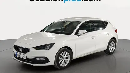 Blanco Usado 2021 Seat Leon Reference Utilitario | 12.264 € (Buen precio)