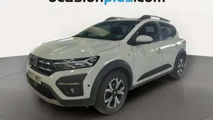 Usado Dacia Sandero Comfort 91 CV (66 kW) 2022 Blanco Utilitario