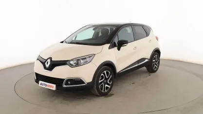 Usado Renault Captur Zen 120 CV (88 kW) 2016 Blanco SUV