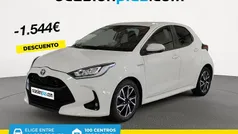 Blanco Usado 2021 Toyota Yaris Hybrid Business Edition Berlina | 16.990 € (Buen precio)